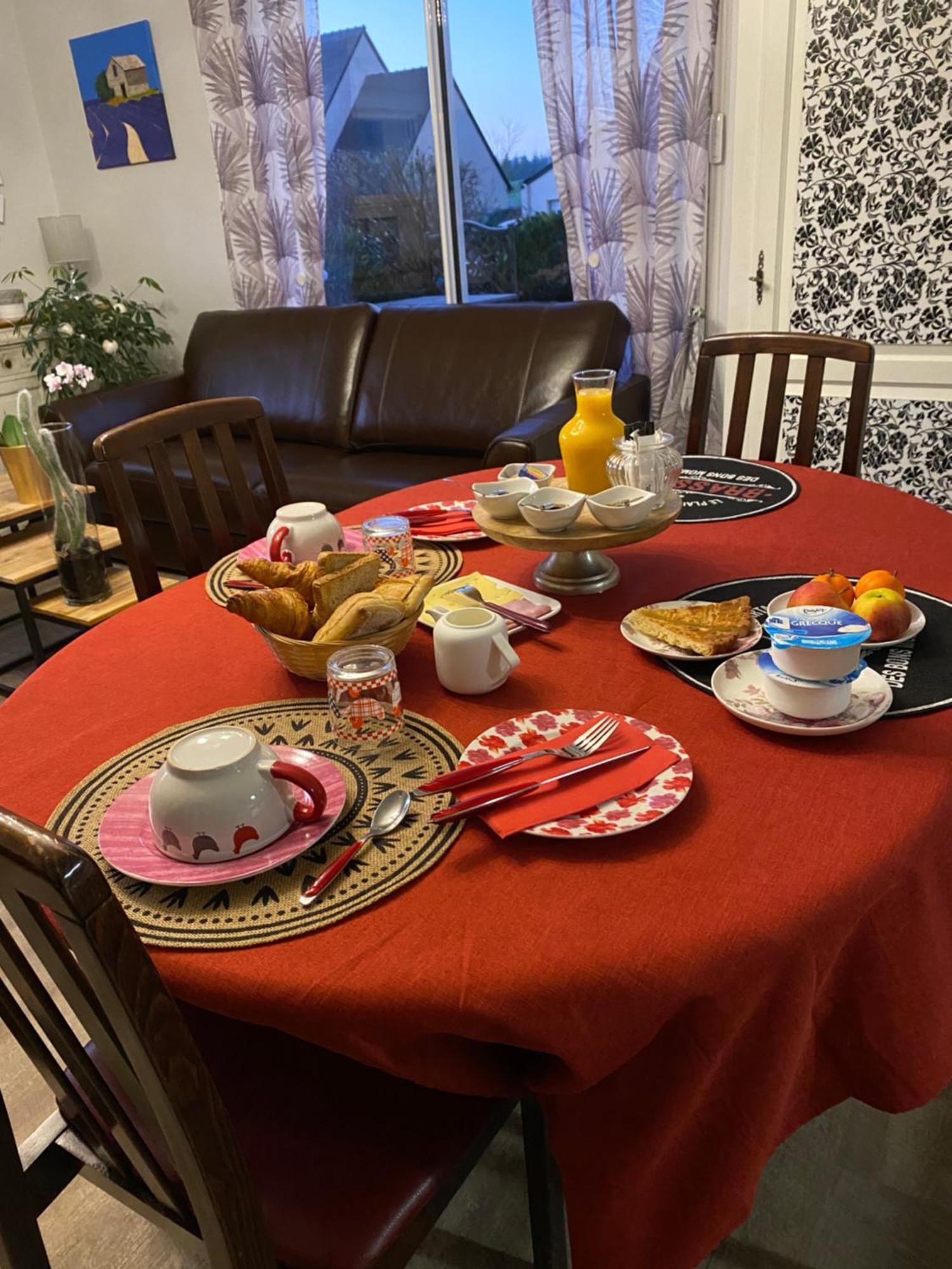 Maison D'Hotes La Marie Pierre Pluherlin Екстер'єр фото